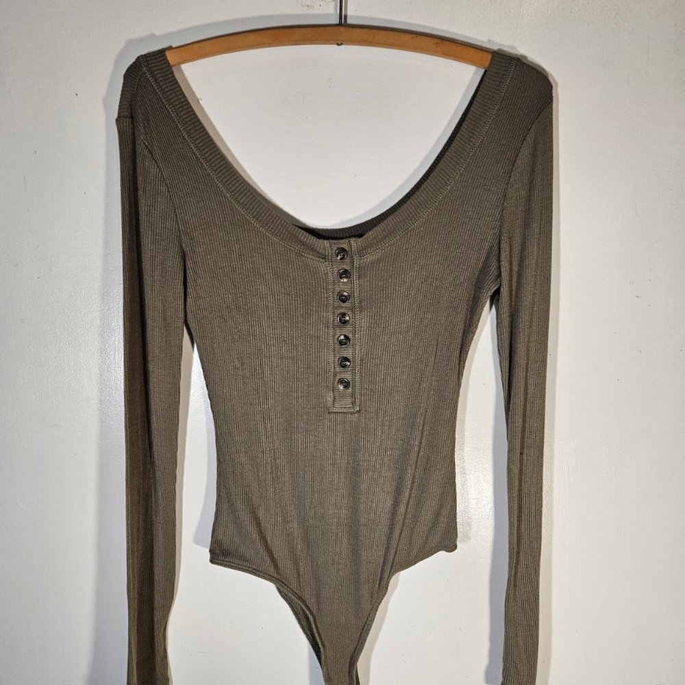 Lulu's Bodysuit green stripe with buttons